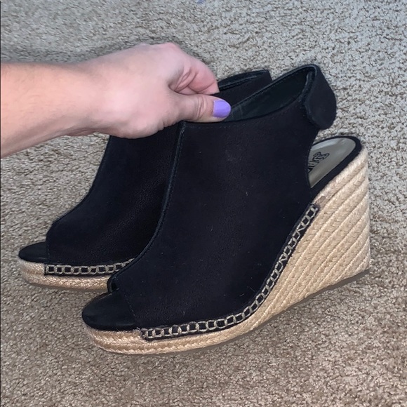 Women’s Black Wedges Size 6 (or 7) - Picture 3 of 6